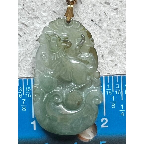 Hand-Carved Green Jade Rat Pendant Necklace With 23" Chain - Picture 11 of 11